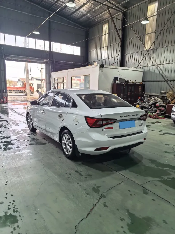 2020 Roewe i5 1.5L 120HP L4 CVT,autocango,china used car exporter,china ev exporter,chinese used car exporter,chinese used ev exporter