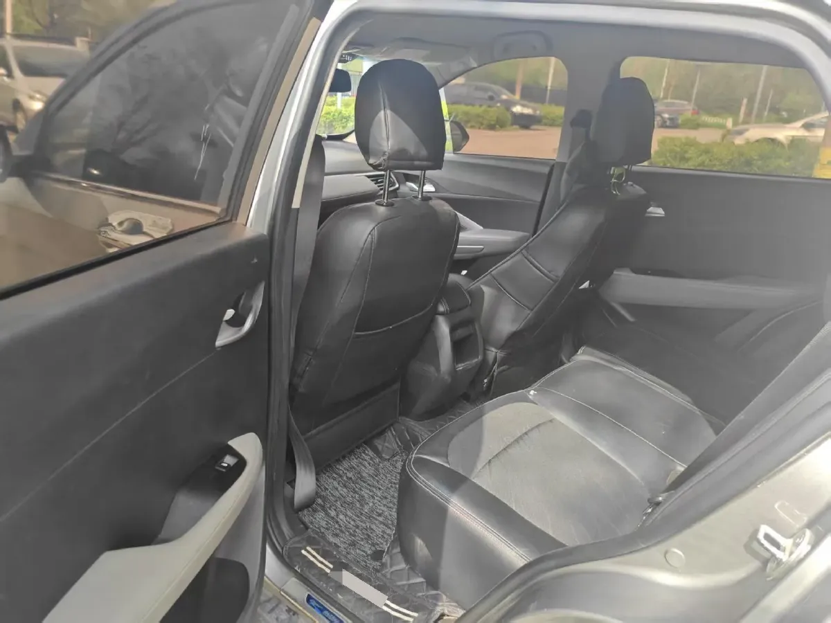 2017 BaoJun 510 1.5L 112HP L4 6MT,autocango,china used car exporter,china ev exporter,chinese used car exporter,chinese used ev exporter