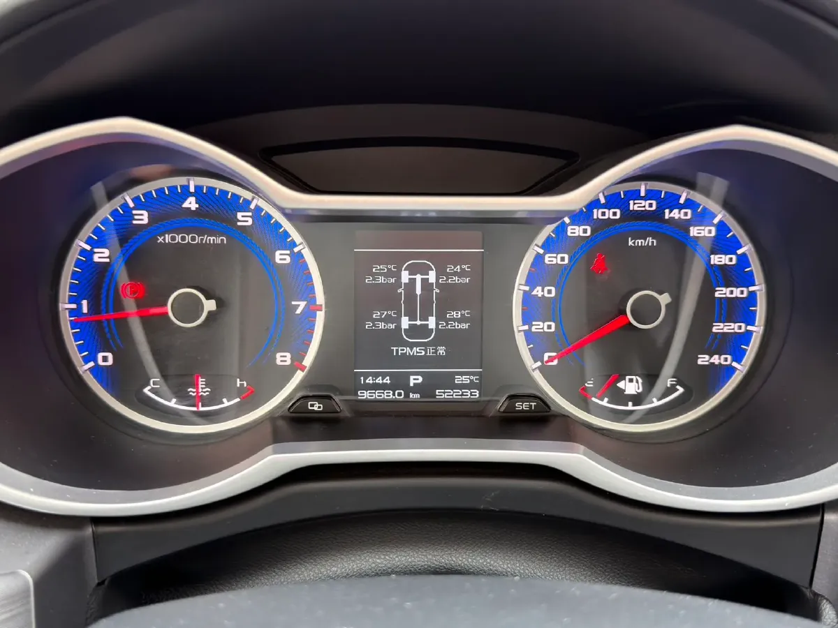 2021 Geely JiaJi 1.8T 184HP L4 7DCT,autocango,china used car exporter,china ev exporter,chinese used car exporter,chinese used ev exporter