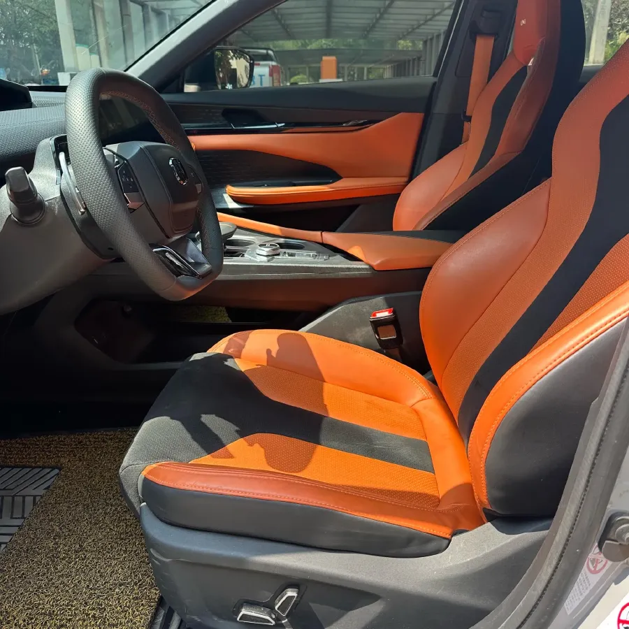 2023 ChangAn UNI-V 1.5T 188HP L4 7DCT,autocango,china used car exporter,china ev exporter,chinese used car exporter,chinese used ev exporter