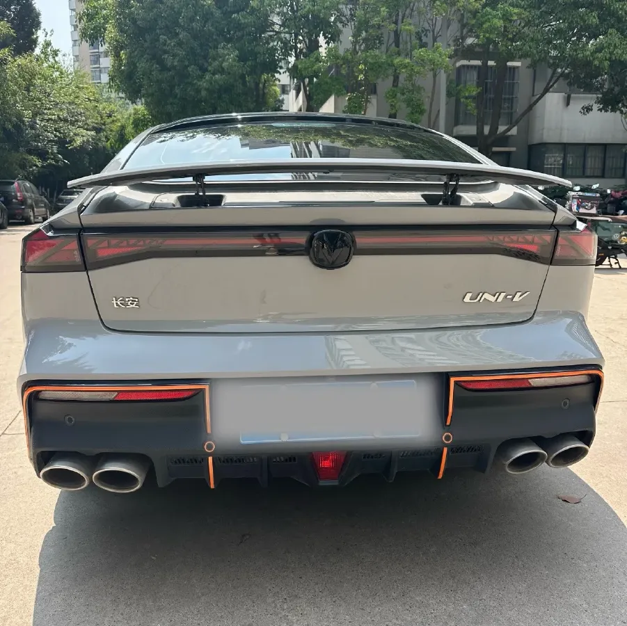 2023 ChangAn UNI-V 1.5T 188HP L4 7DCT,autocango,china used car exporter,china ev exporter,chinese used car exporter,chinese used ev exporter