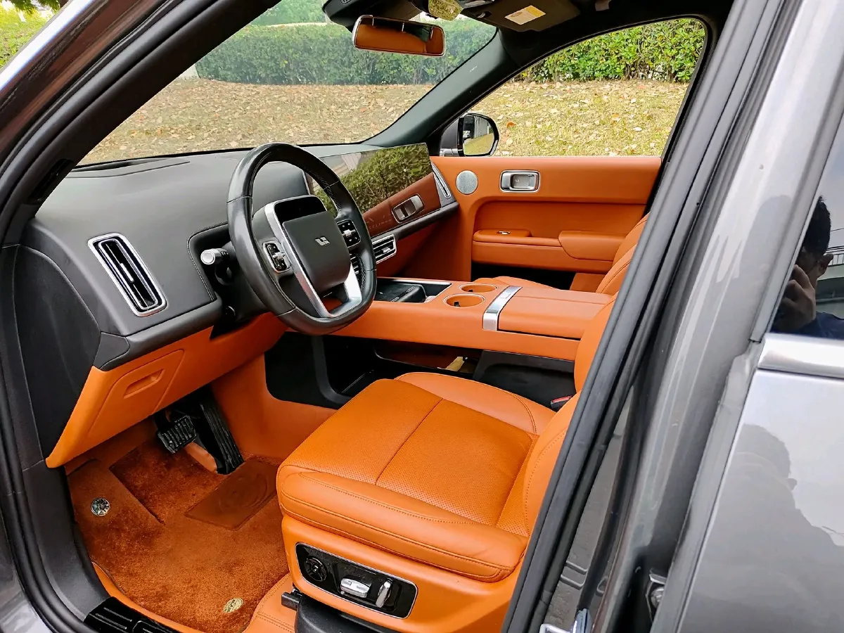 2023 Li L9 Range Extended 154HP REEV 42.6KWH,autocango,china used car exporter,china ev exporter,chinese used car exporter,chinese used ev exporter