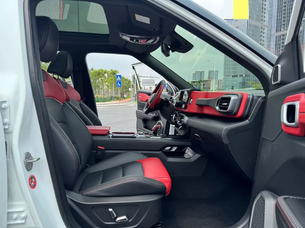 2020 Geely ICON 1.5T 177HP L3 7DCT,autocango,china used car exporter,china ev exporter,chinese used car exporter,chinese used ev exporter