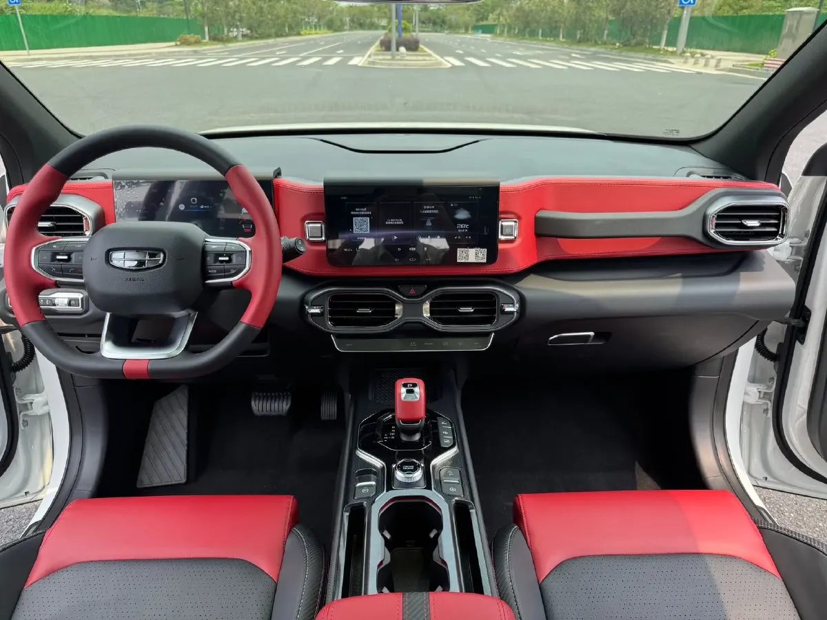 2020 Geely ICON 1.5T 177HP L3 7DCT,autocango,china used car exporter,china ev exporter,chinese used car exporter,chinese used ev exporter