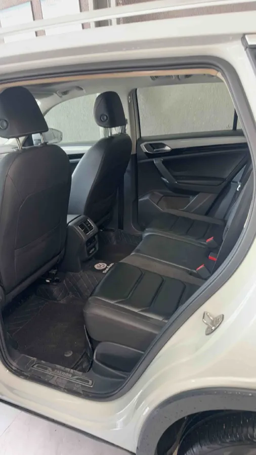 2019 Jeep Cherokee 2.0T 234HP L4 9AT,autocango,china used car exporter,china ev exporter,chinese used car exporter,chinese used ev exporter