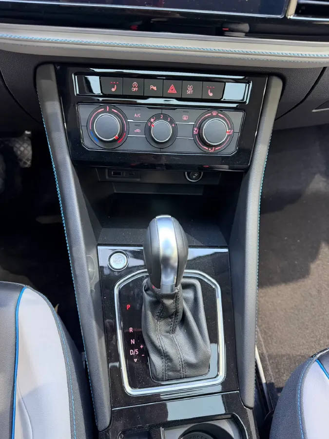 2023 Jetta VS5 1.4T 150HP L4 6AT,autocango,china used car exporter,china ev exporter,chinese used car exporter,chinese used ev exporter