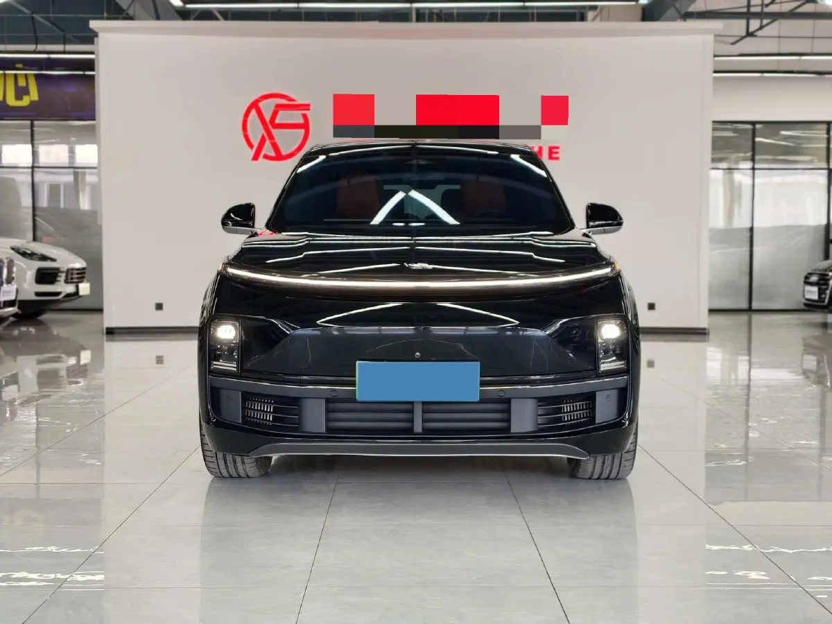 2024 Volvo S60 2.0T 197HP L4 7DCT,autocango,china used car exporter,china ev exporter,chinese used car exporter,chinese used ev exporter