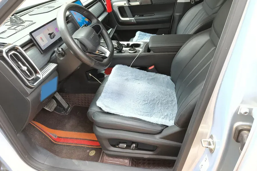 2025 Chery Exploration 06 1.6T 197HP L4 7DCT,autocango,china used car exporter,china ev exporter,chinese used car exporter,chinese used ev exporter