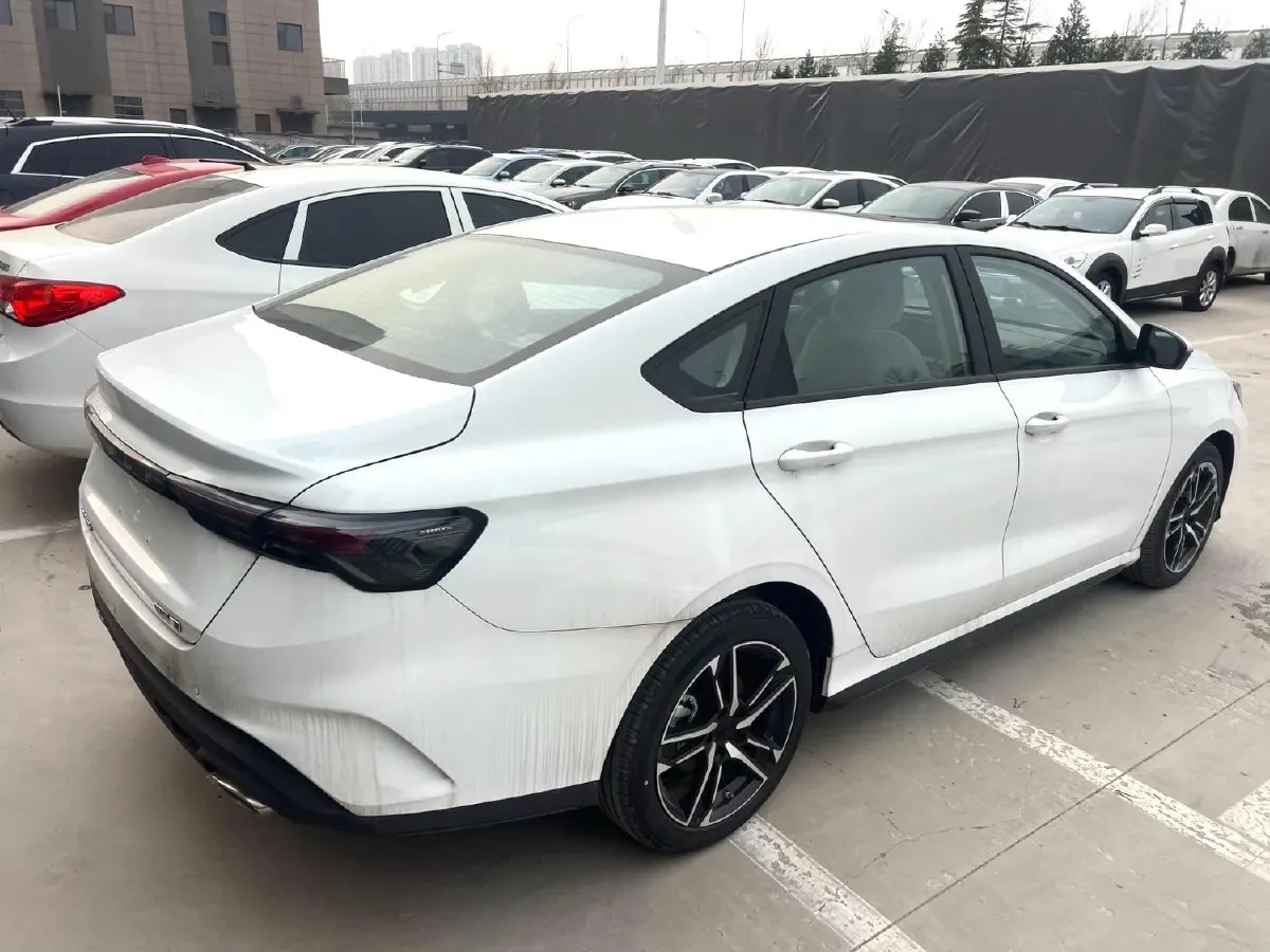 2025 Geely Emgrand 1.5L 127HP L4 CVT,autocango,china used car exporter,china ev exporter,chinese used car exporter,chinese used ev exporter