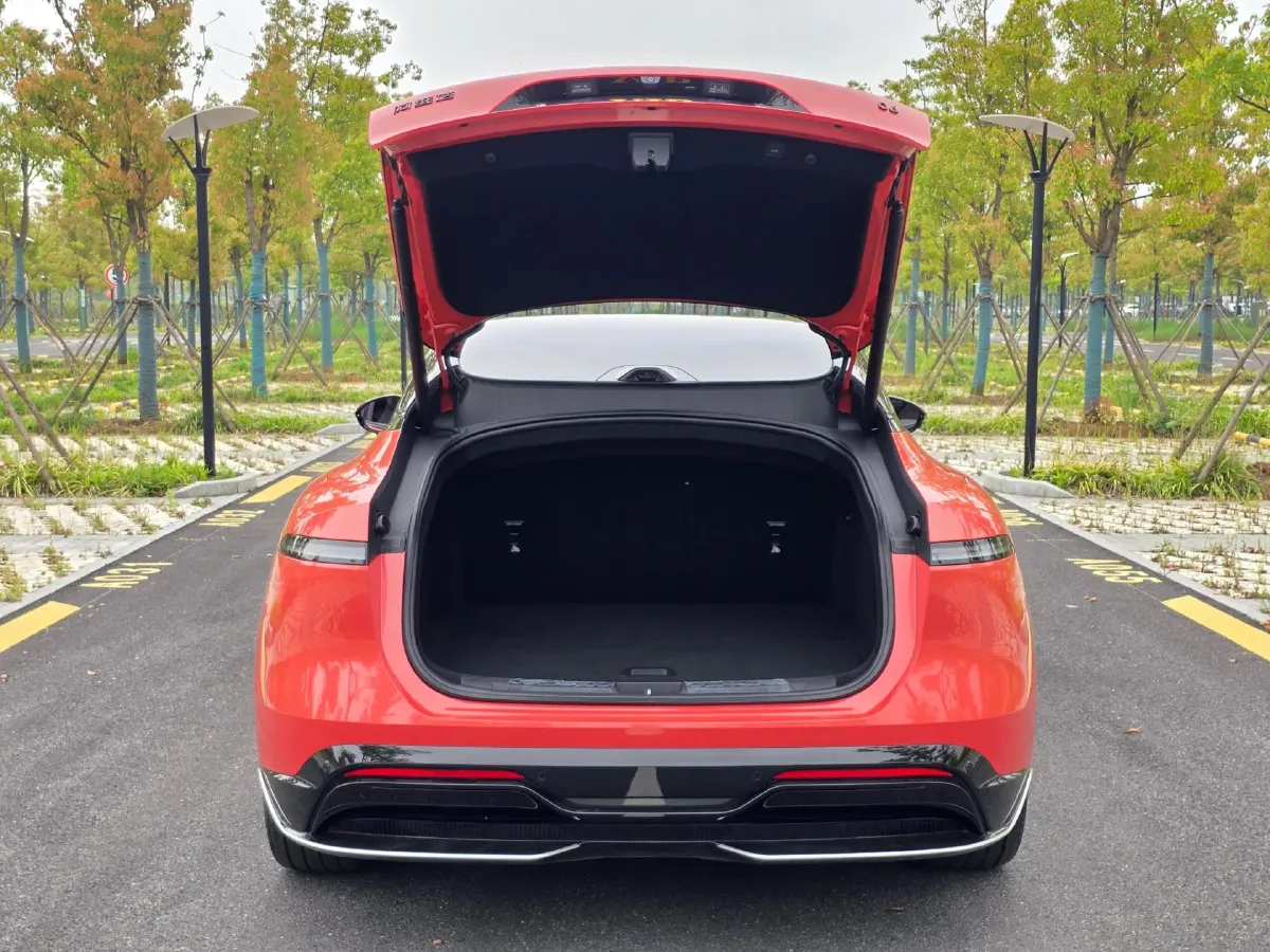 2025 Avatr 06 REEV 156HP REEV,autocango,china used car exporter,china ev exporter,chinese used car exporter,chinese used ev exporter