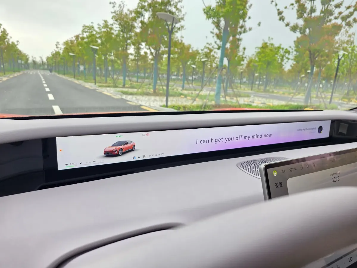 2025 Avatr 06 REEV 156HP REEV,autocango,china used car exporter,china ev exporter,chinese used car exporter,chinese used ev exporter