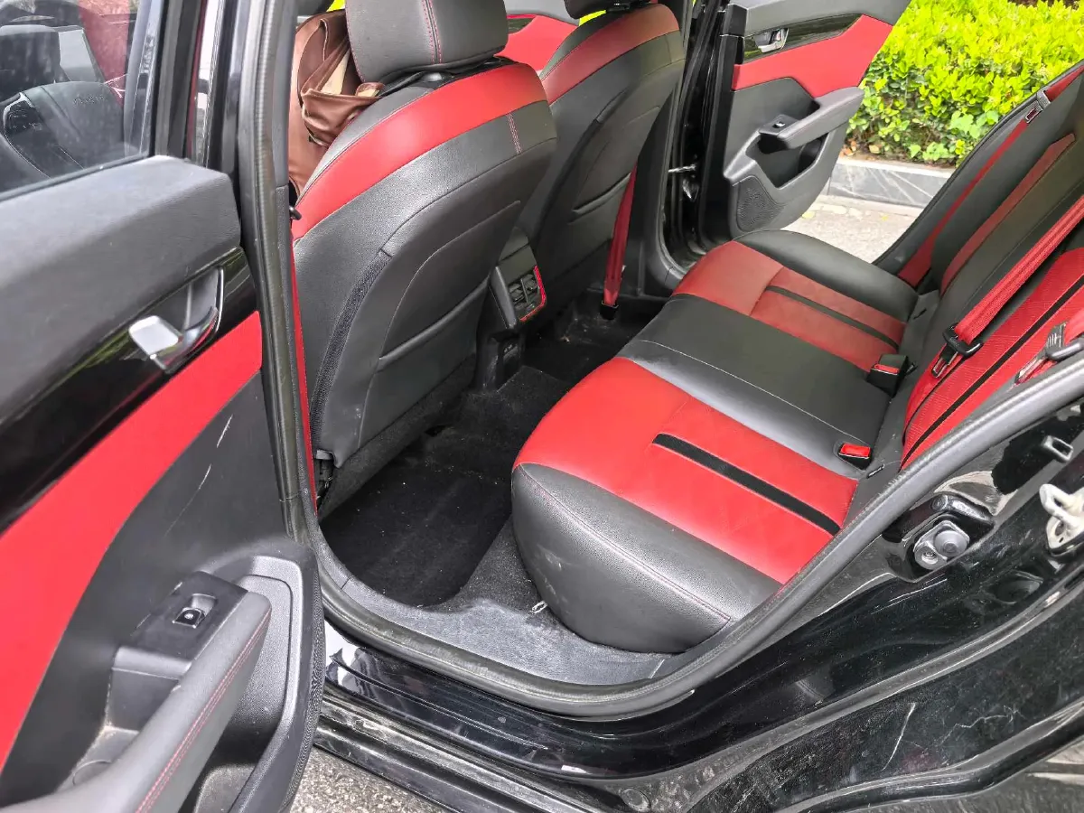 2021 DongFeng Aeolus YiXuan 1.5T 150HP L4 6DCT,autocango,china used car exporter,china ev exporter,chinese used car exporter,chinese used ev exporter