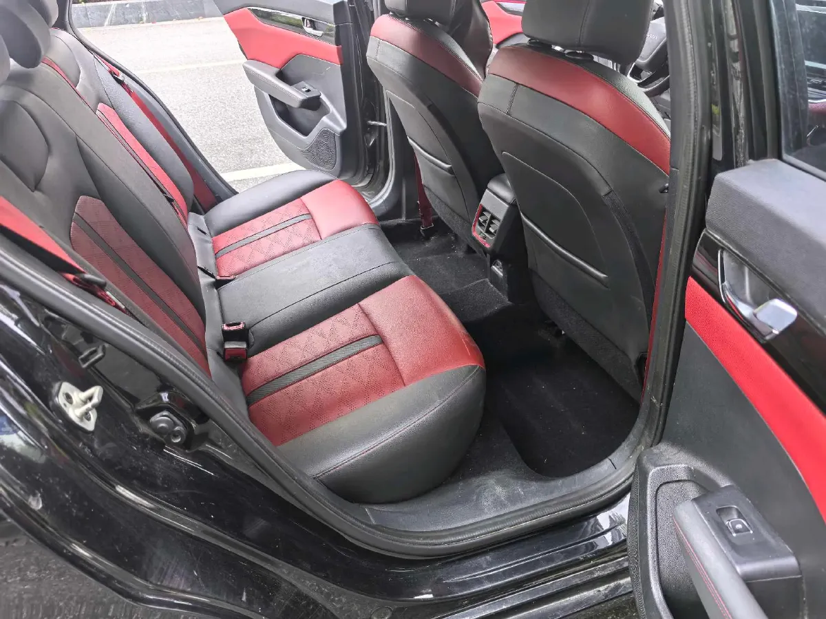 2021 DongFeng Aeolus YiXuan 1.5T 150HP L4 6DCT,autocango,china used car exporter,china ev exporter,chinese used car exporter,chinese used ev exporter