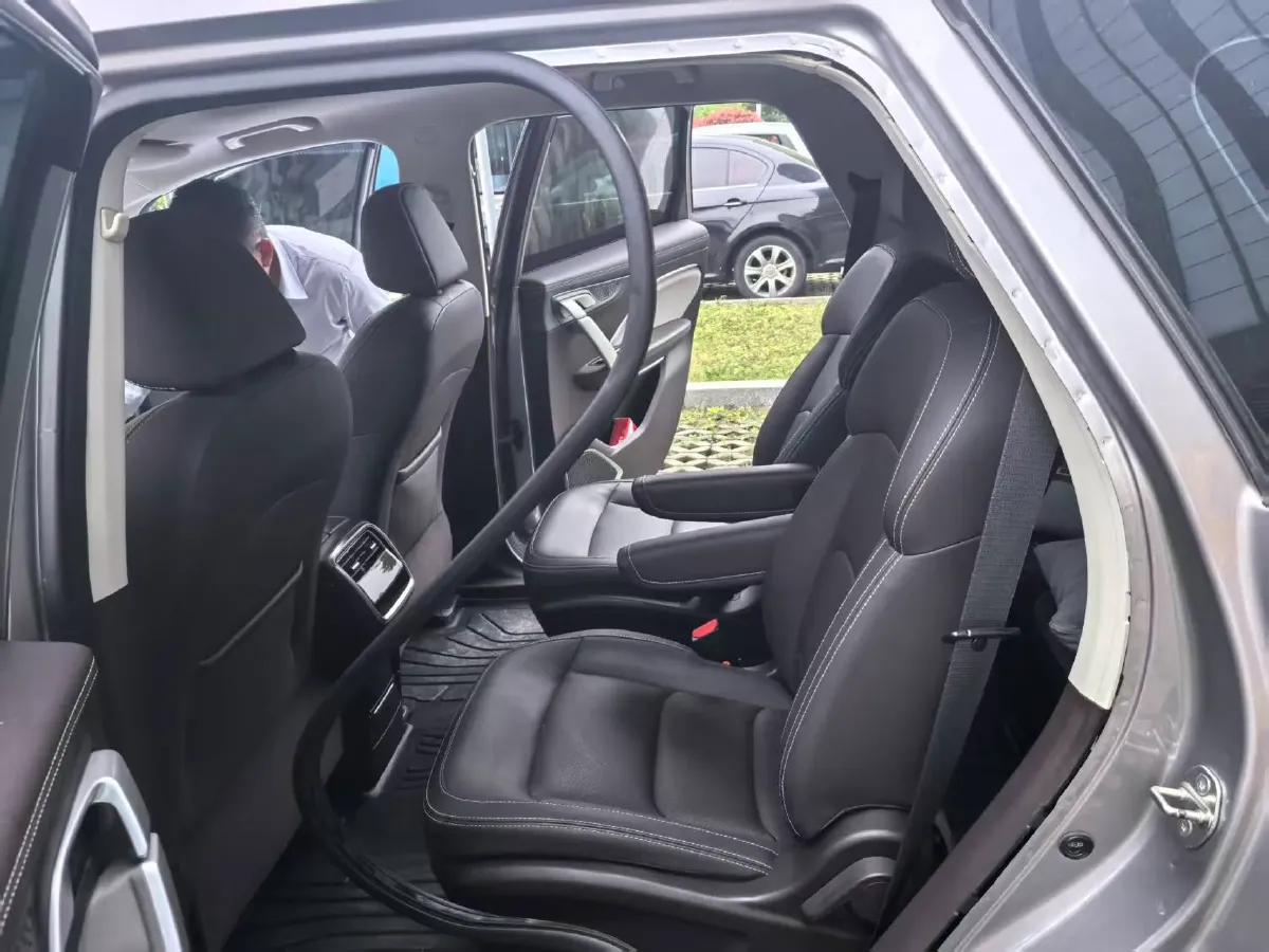 2021 Geely JiaJi 1.8T 184HP L4 7DCT,autocango,china used car exporter,china ev exporter,chinese used car exporter,chinese used ev exporter