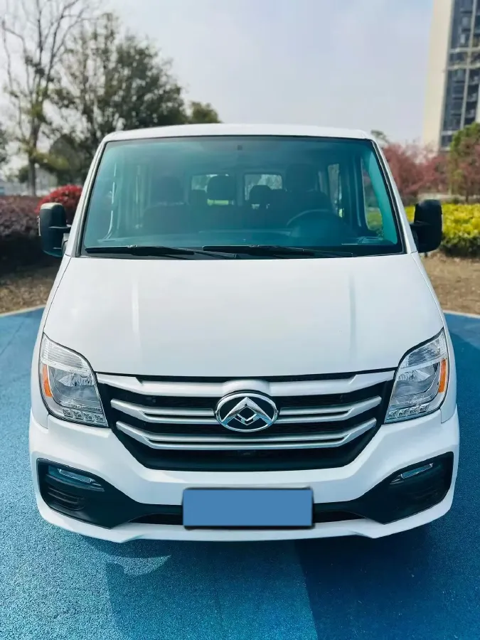 2024 MAXUS XinTu V80 2.0T 147HP L4 6MT,autocango,china used car exporter,china ev exporter,chinese used car exporter,chinese used ev exporter