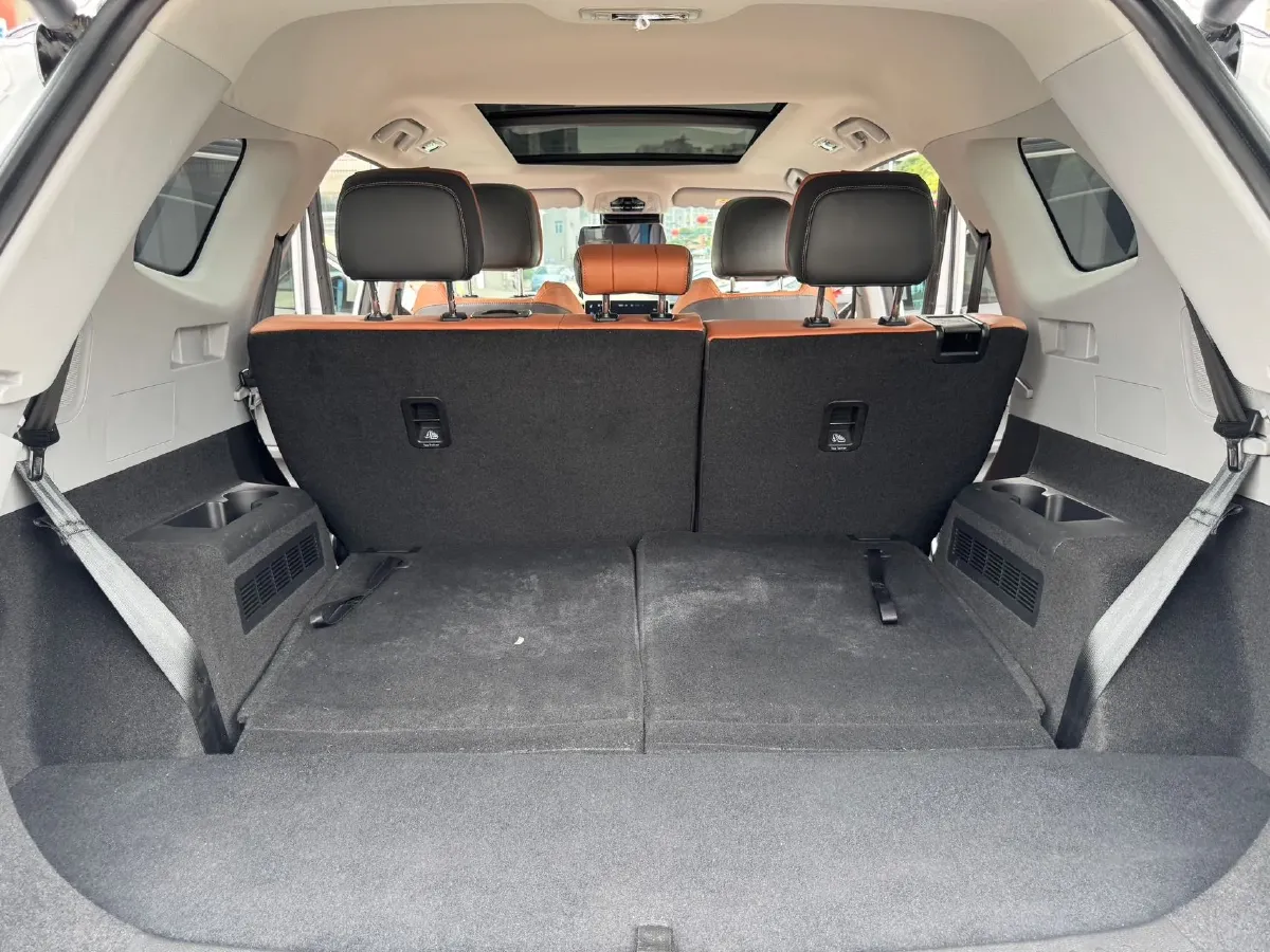 2021 Chery Tiggo 8 2.0T 254HP L4 7DCT,autocango,china used car exporter,china ev exporter,chinese used car exporter,chinese used ev exporter