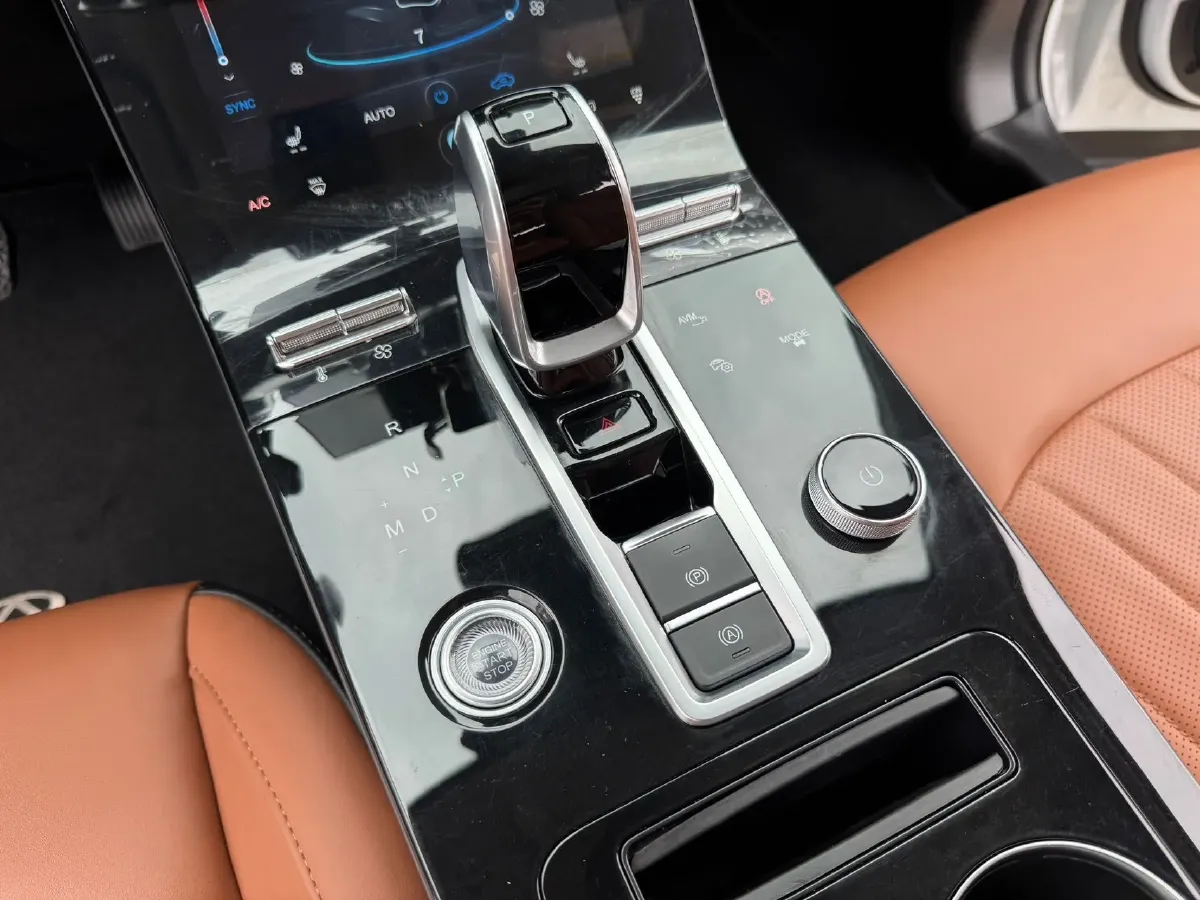 2021 Chery Tiggo 8 2.0T 254HP L4 7DCT,autocango,china used car exporter,china ev exporter,chinese used car exporter,chinese used ev exporter