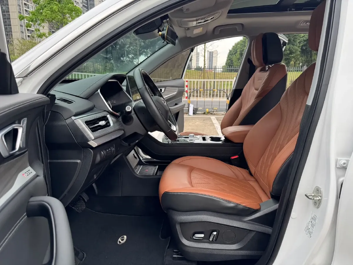 2021 Chery Tiggo 8 2.0T 254HP L4 7DCT,autocango,china used car exporter,china ev exporter,chinese used car exporter,chinese used ev exporter