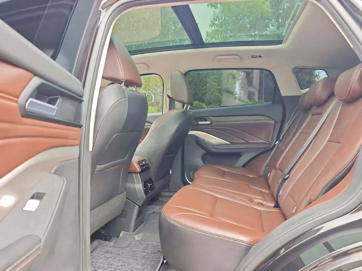 2020 WEY VV6 2.0T 227HP L4 7DCT,autocango,china used car exporter,china ev exporter,chinese used car exporter,chinese used ev exporter