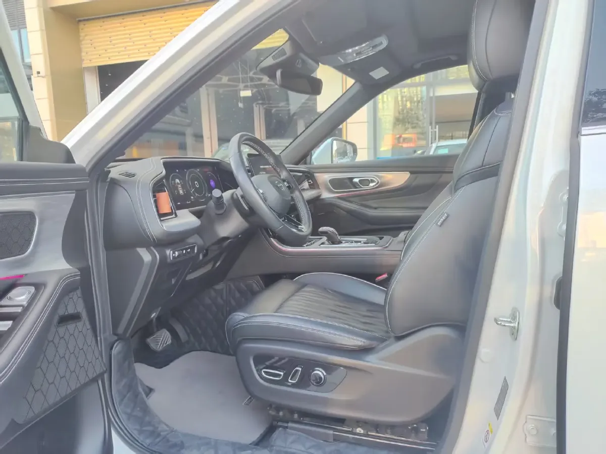 2022 GAC Trumpchi GS8 2.0T 252HP L4 8AT,autocango,china used car exporter,china ev exporter,chinese used car exporter,chinese used ev exporter