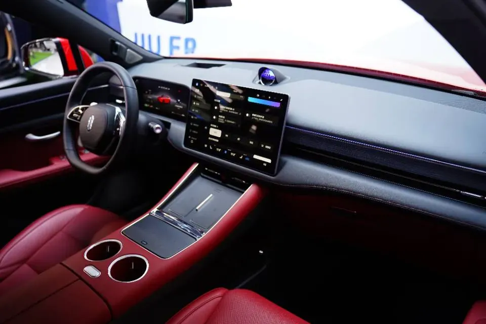 2025 AITO AITO M5 1.5T 152HP L4 REEV 42KWH,autocango,china used car exporter,china ev exporter,chinese used car exporter,chinese used ev exporter