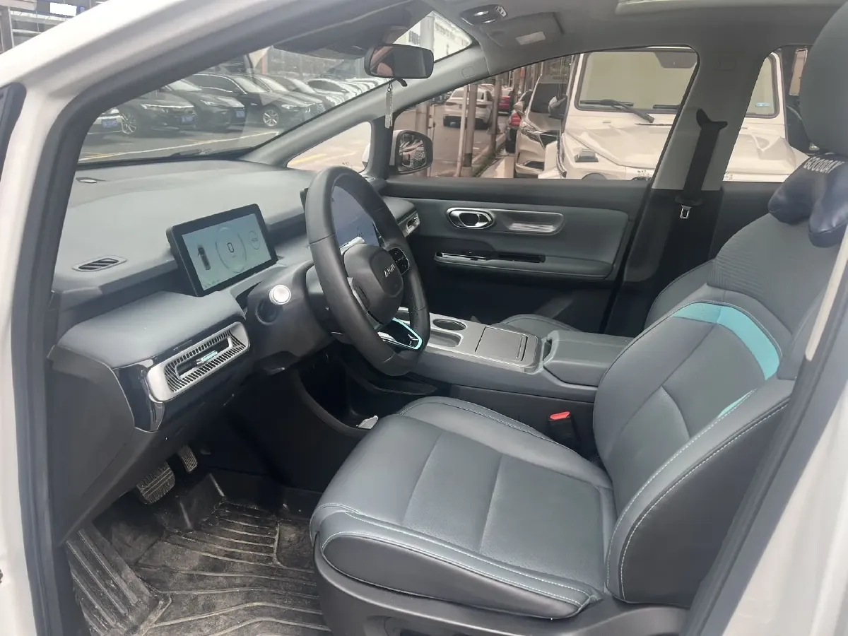 2024 Leapmotor C11 1.5L 95HP L4 REEV 43.74KWH,autocango,china used car exporter,china ev exporter,chinese used car exporter,chinese used ev exporter