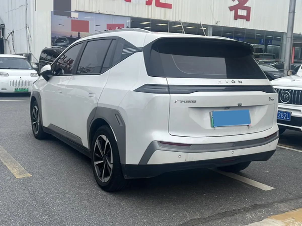 2024 Leapmotor C11 1.5L 95HP L4 REEV 43.74KWH,autocango,china used car exporter,china ev exporter,chinese used car exporter,chinese used ev exporter