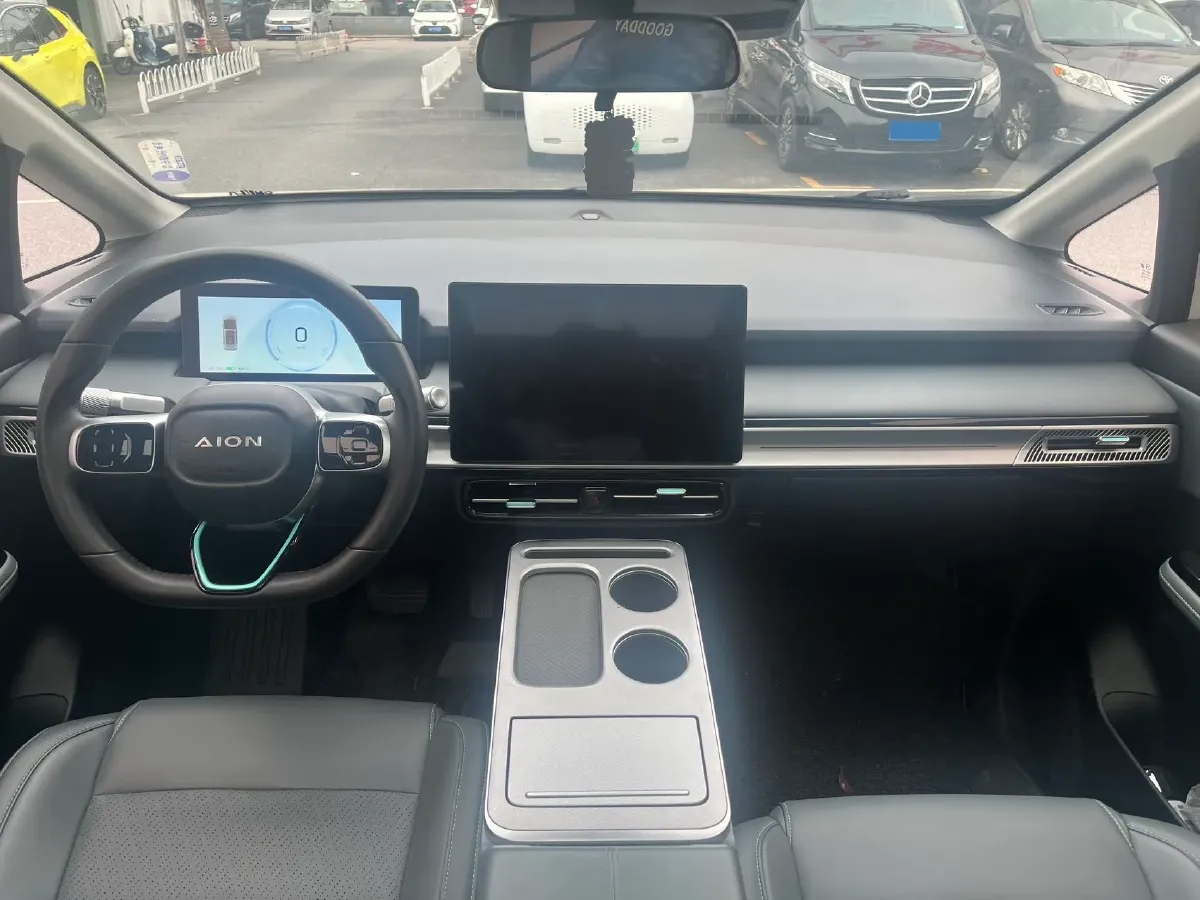 2024 Leapmotor C11 1.5L 95HP L4 REEV 43.74KWH,autocango,china used car exporter,china ev exporter,chinese used car exporter,chinese used ev exporter