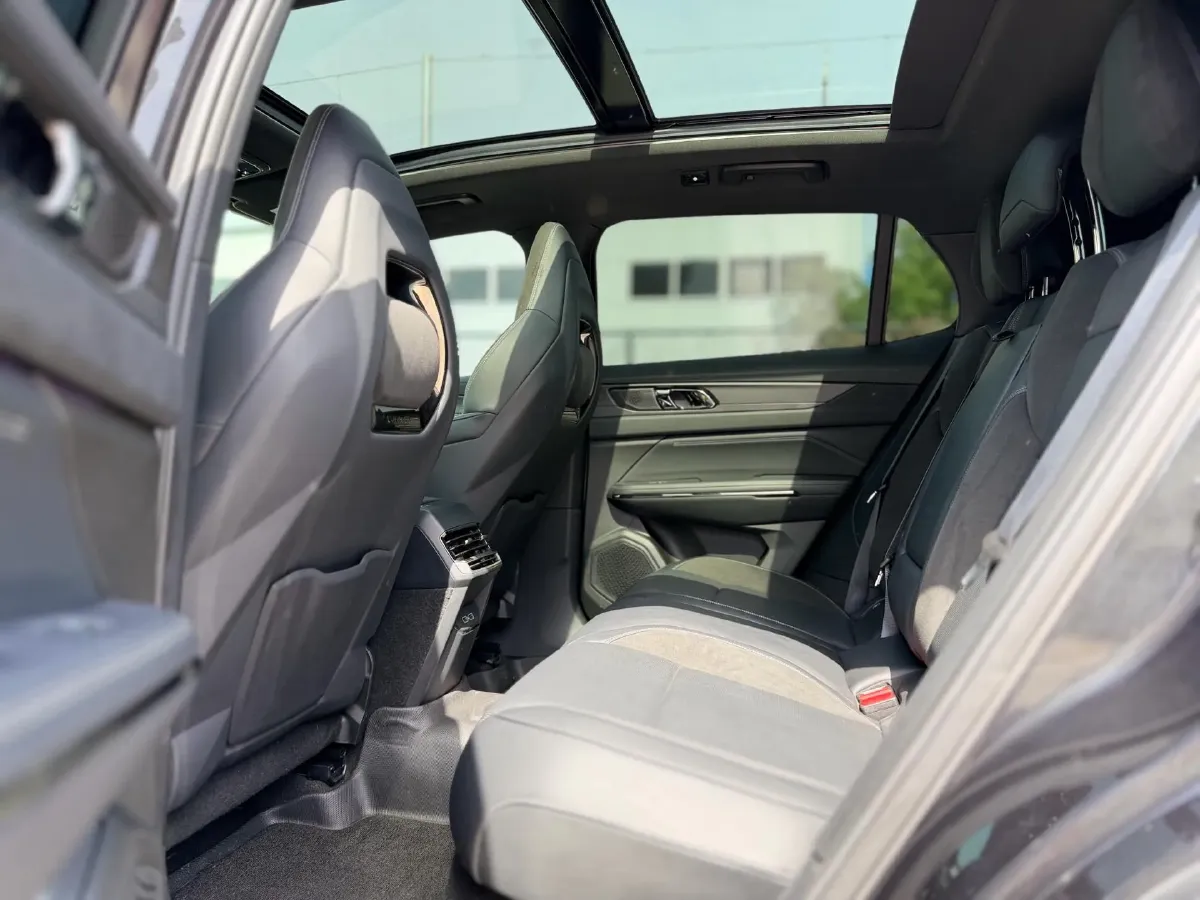 2021 LYNK&CO 01 2.0T 254HP L4 8AT,autocango,china used car exporter,china ev exporter,chinese used car exporter,chinese used ev exporter