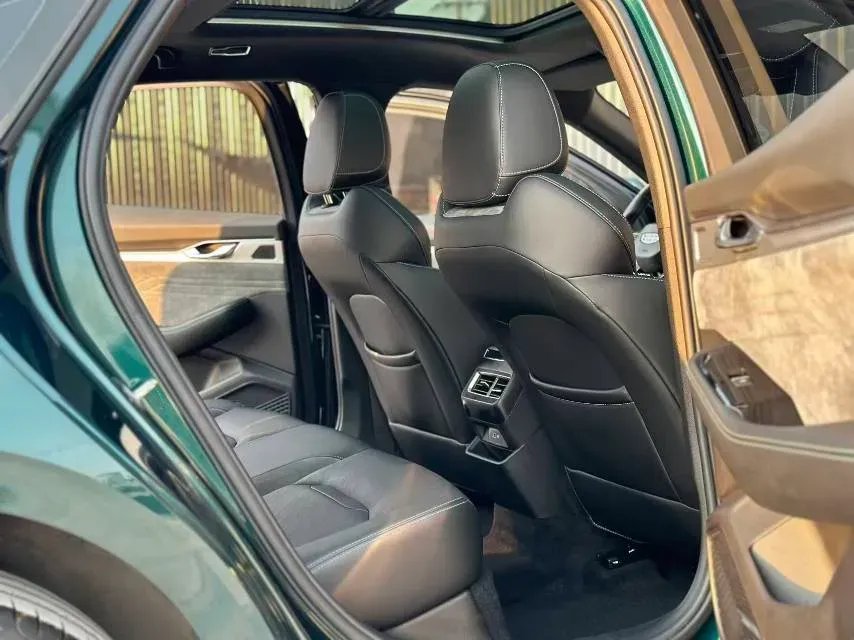 2023 Geely Preface 2.0T 190HP L4 7DCT,autocango,china used car exporter,china ev exporter,chinese used car exporter,chinese used ev exporter