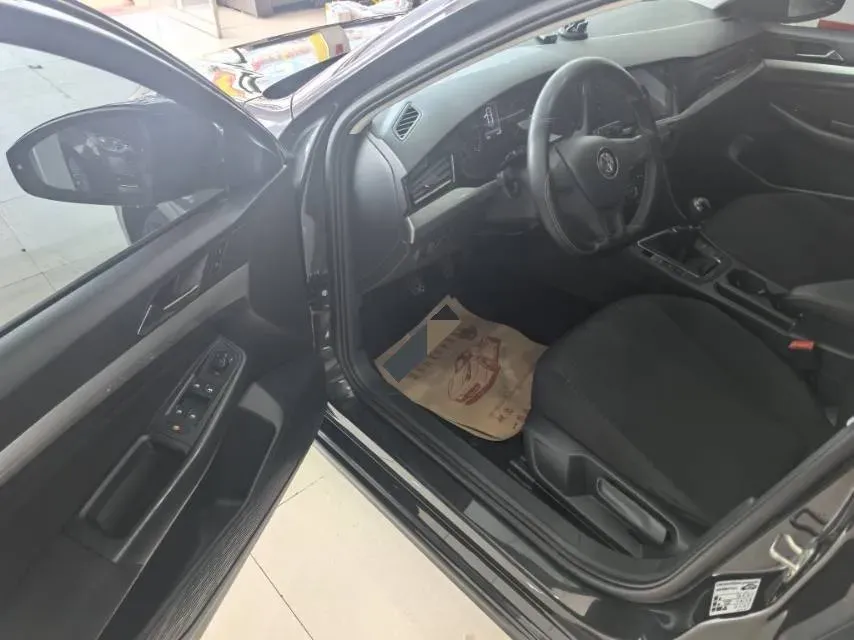 2020 Volkswagen Bora 1.5L 113HP L4 5MT,autocango,china used car exporter,china ev exporter,chinese used car exporter,chinese used ev exporter