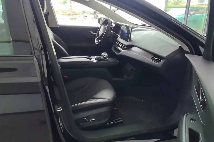 2022 HongQi E-QM5 BEV 54KWH,autocango,china used car exporter,china ev exporter,chinese used car exporter,chinese used ev exporter