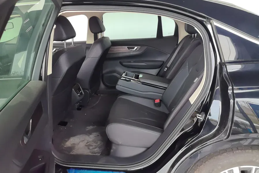 2022 HongQi E-QM5 BEV 54KWH,autocango,china used car exporter,china ev exporter,chinese used car exporter,chinese used ev exporter