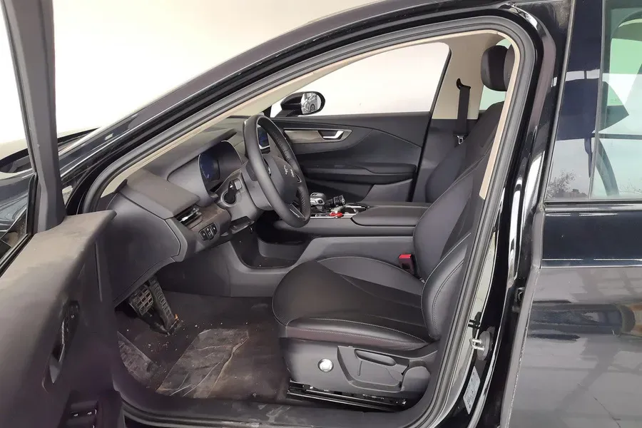 2022 HongQi E-QM5 BEV 54KWH,autocango,china used car exporter,china ev exporter,chinese used car exporter,chinese used ev exporter