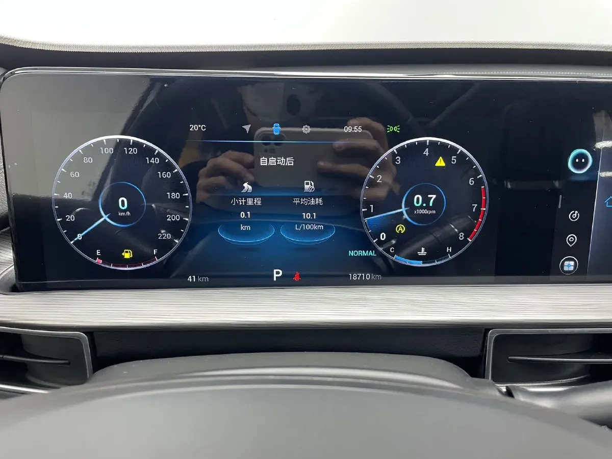 2022 Chery Tiggo 8 Plus 1.6T 197HP L4 7DCT,autocango,china used car exporter,china ev exporter,chinese used car exporter,chinese used ev exporter