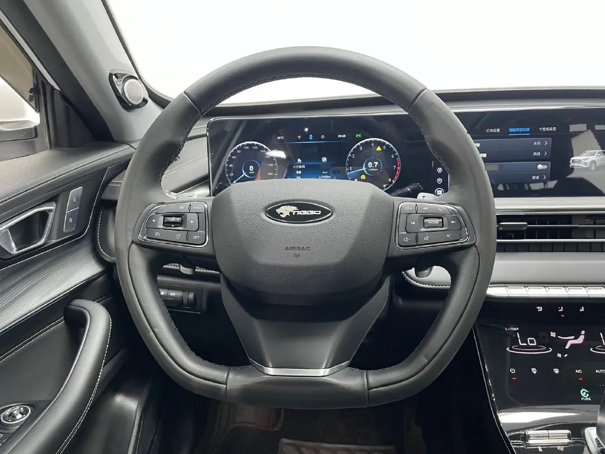 2022 Chery Tiggo 8 Plus 1.6T 197HP L4 7DCT,autocango,china used car exporter,china ev exporter,chinese used car exporter,chinese used ev exporter