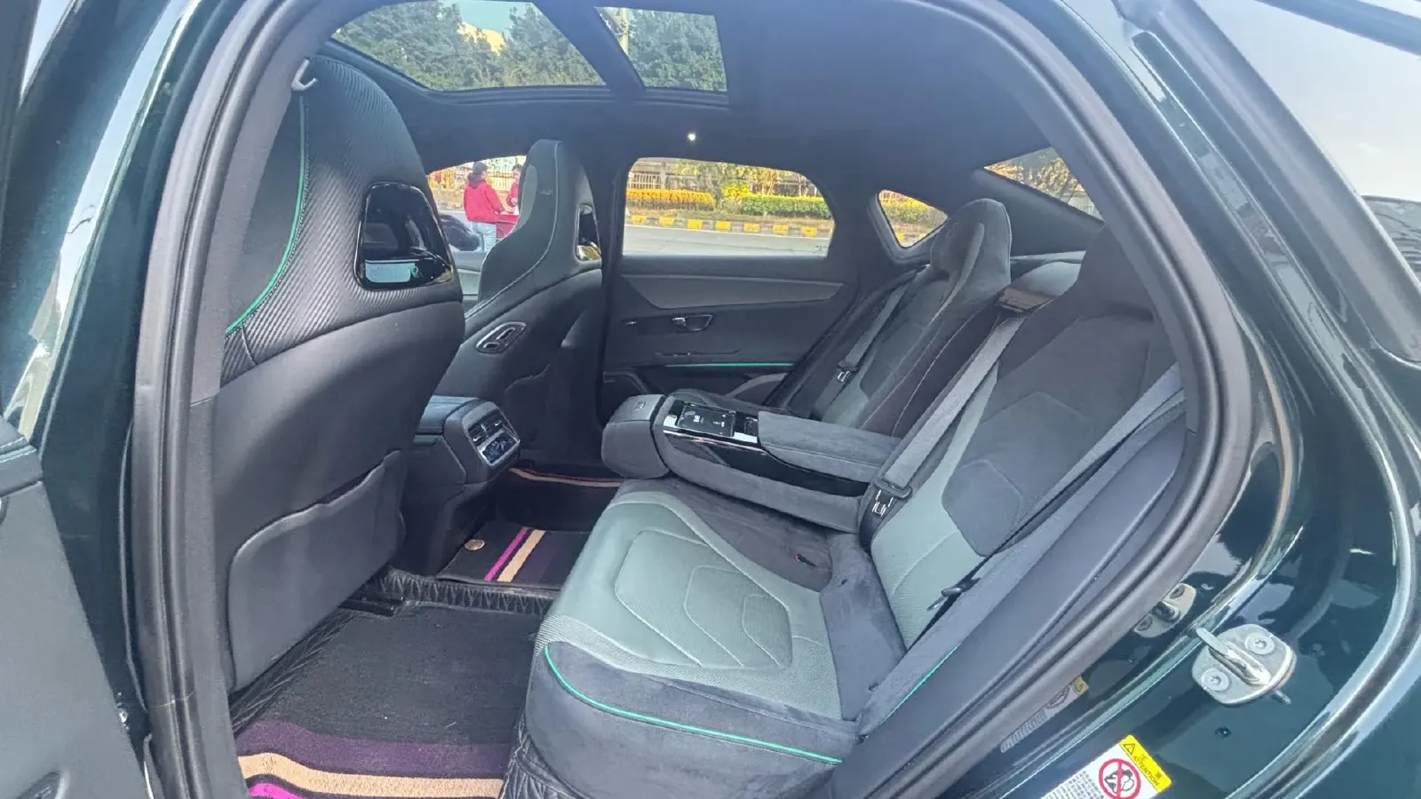 2022 Toyota Highlander 2.5L 192HP L4 E-CVT Hybrid,autocango,china used car exporter,china ev exporter,chinese used car exporter,chinese used ev exporter