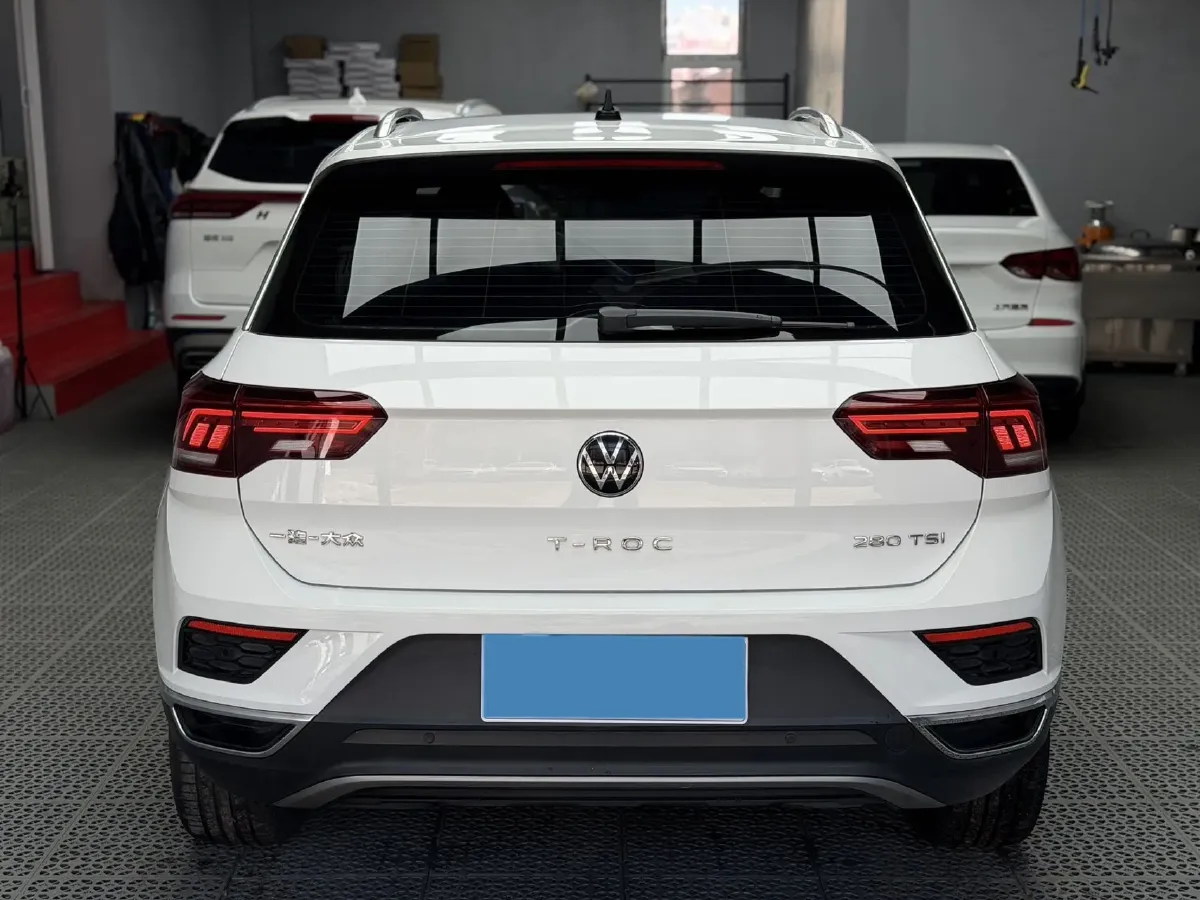 2022 Volkswagen T-Roc 1.4T 150HP L4 7DCT,autocango,china used car exporter,china ev exporter,chinese used car exporter,chinese used ev exporter
