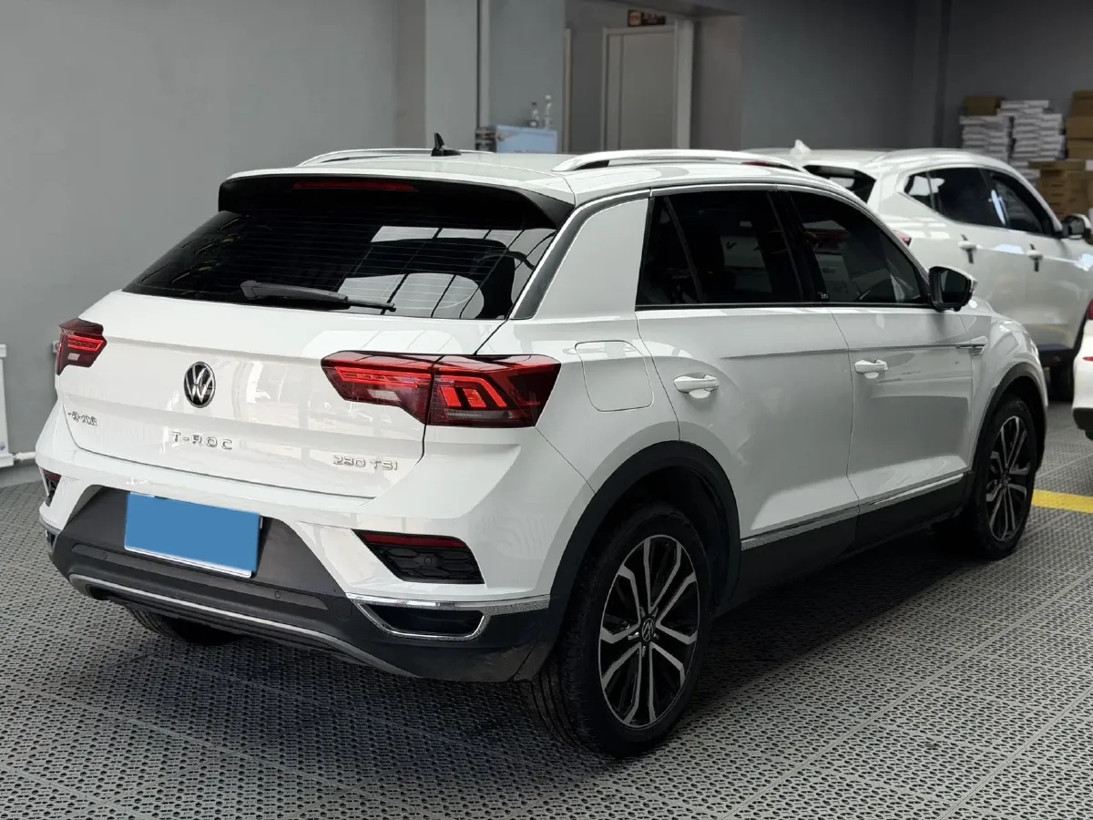 2022 Volkswagen T-Roc 1.4T 150HP L4 7DCT,autocango,china used car exporter,china ev exporter,chinese used car exporter,chinese used ev exporter