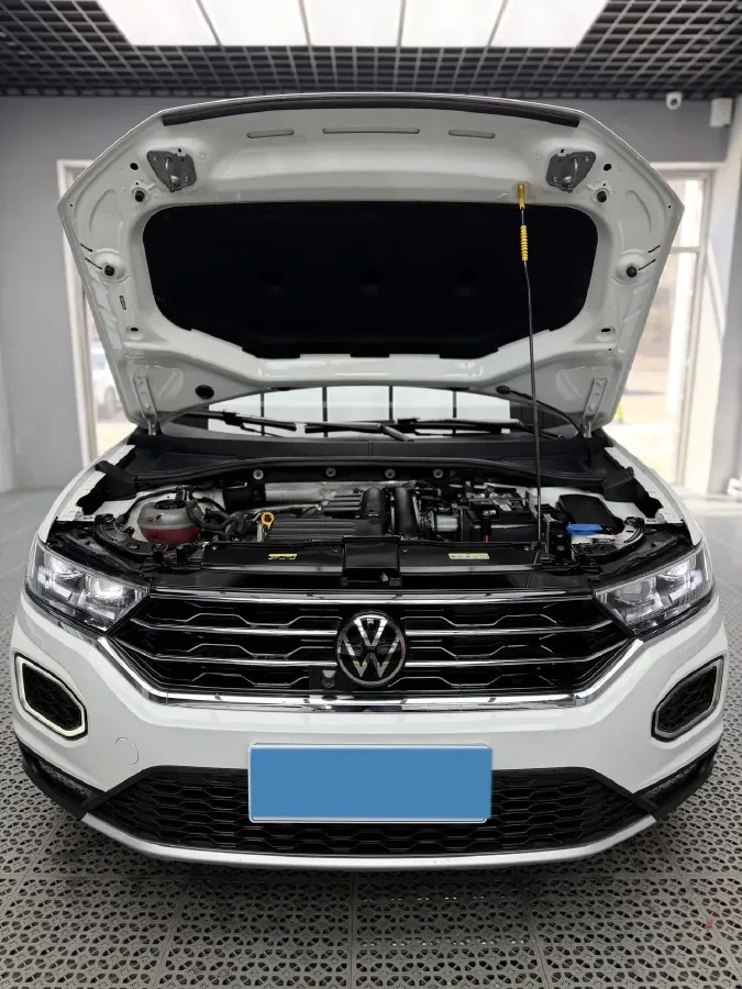 2022 Volkswagen T-Roc 1.4T 150HP L4 7DCT,autocango,china used car exporter,china ev exporter,chinese used car exporter,chinese used ev exporter