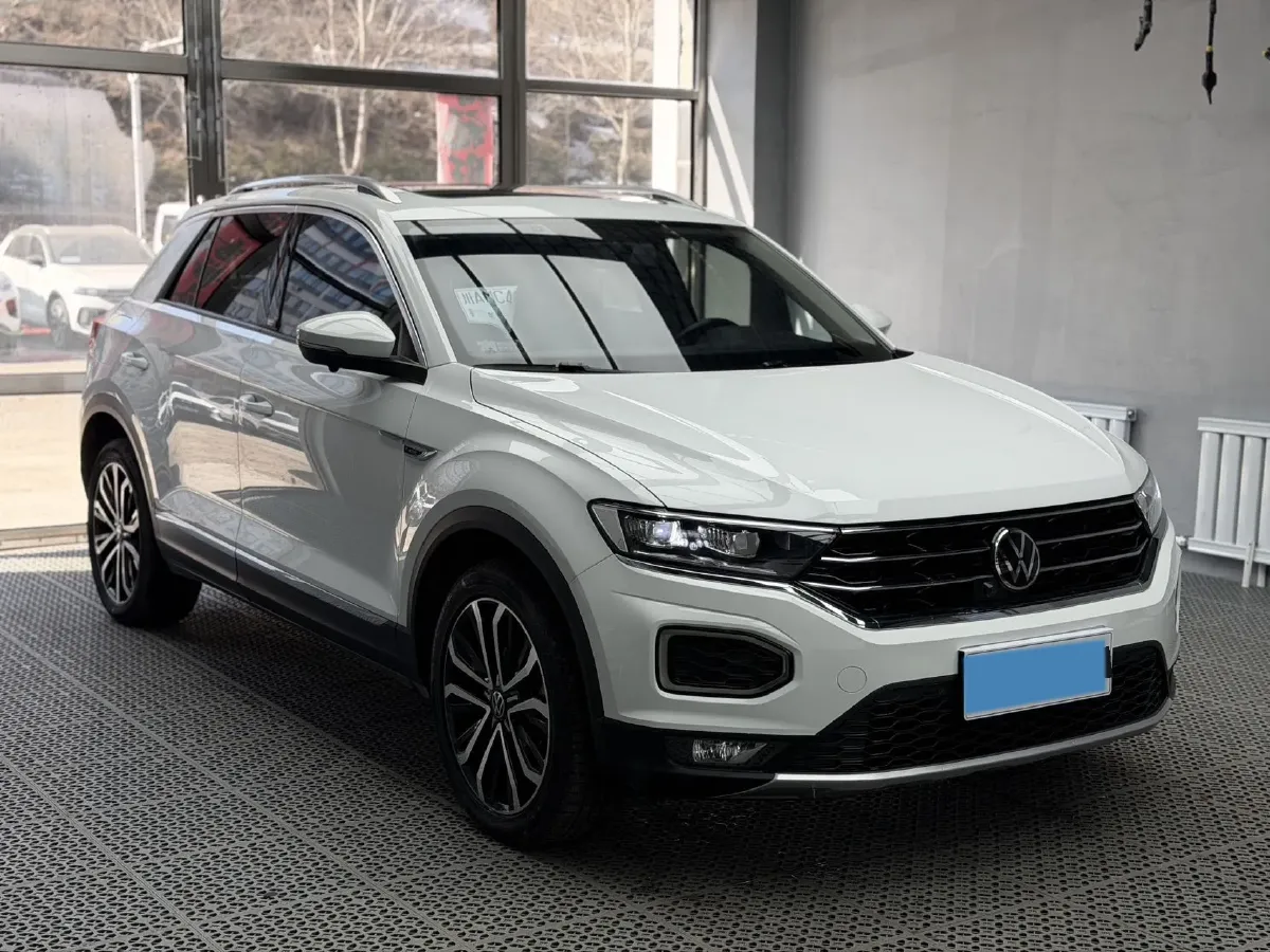 2022 Volkswagen T-Roc 1.4T 150HP L4 7DCT,autocango,china used car exporter,china ev exporter,chinese used car exporter,chinese used ev exporter