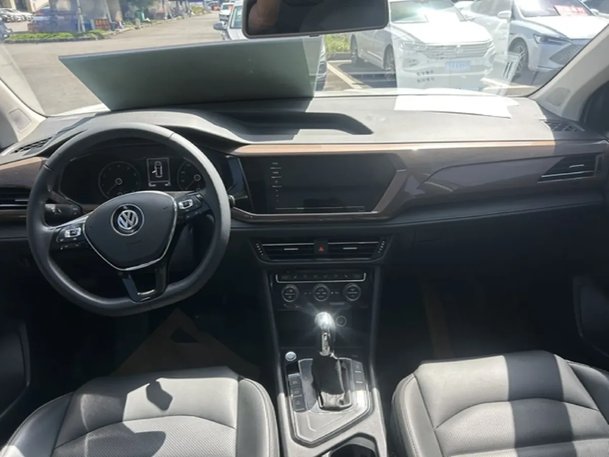 2021 Volkswagen Tharu 1.4T 150HP L4 7DCT,autocango,china used car exporter,china ev exporter,chinese used car exporter,chinese used ev exporter