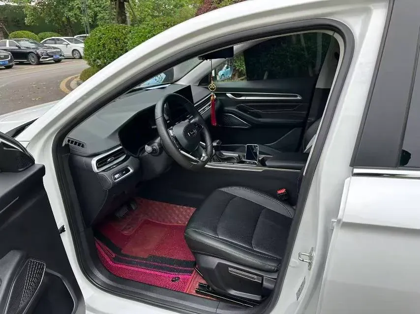 2023 Geely Emgrand 1.5L 127HP L4 CVT,autocango,china used car exporter,china ev exporter,chinese used car exporter,chinese used ev exporter