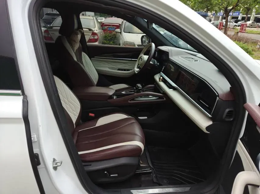 2021 Geely Monjaro 2.0T 218HP L4 7DCT,autocango,china used car exporter,china ev exporter,chinese used car exporter,chinese used ev exporter