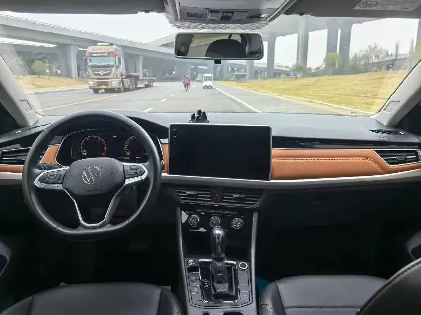 2024 Volkswagen Bora 1.2T 116HP L4 7DCT,autocango,china used car exporter,china ev exporter,chinese used car exporter,chinese used ev exporter