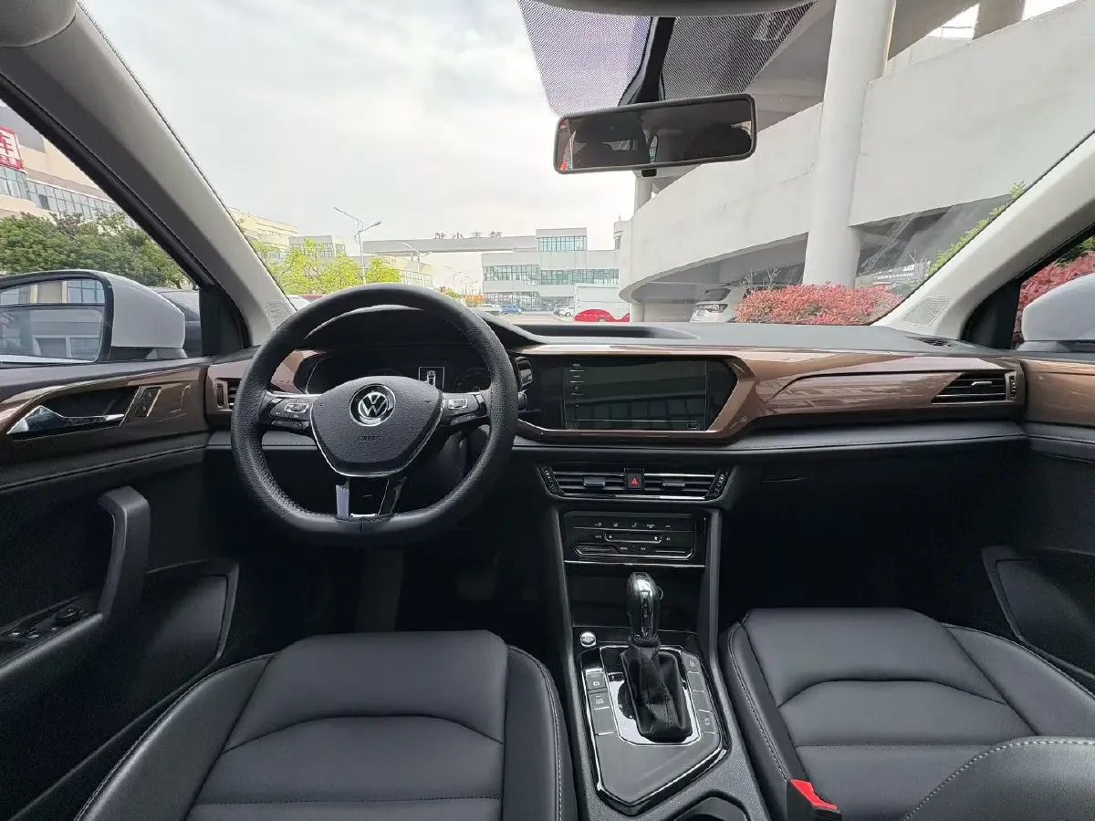 2021 Volkswagen Tharu 1.4T 150HP L4 7DCT,autocango,china used car exporter,china ev exporter,chinese used car exporter,chinese used ev exporter