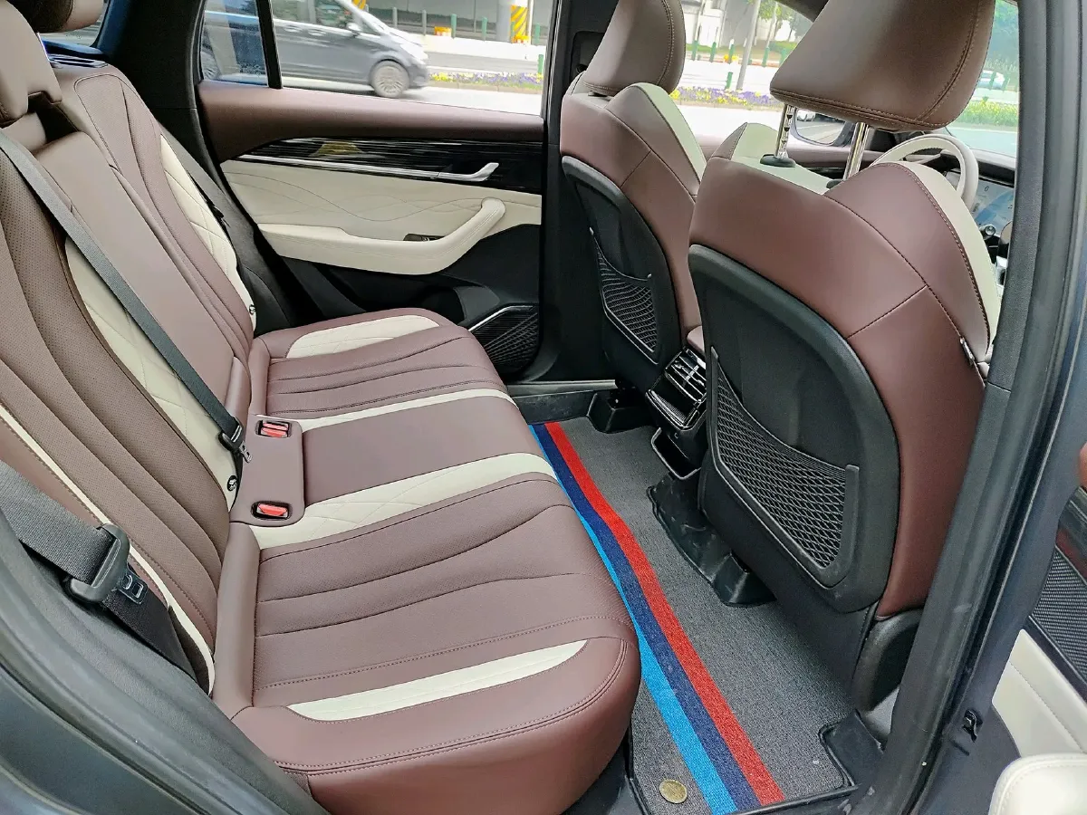 2024 Geely Monjaro 2.0T 238HP L4 8AT,autocango,china used car exporter,china ev exporter,chinese used car exporter,chinese used ev exporter