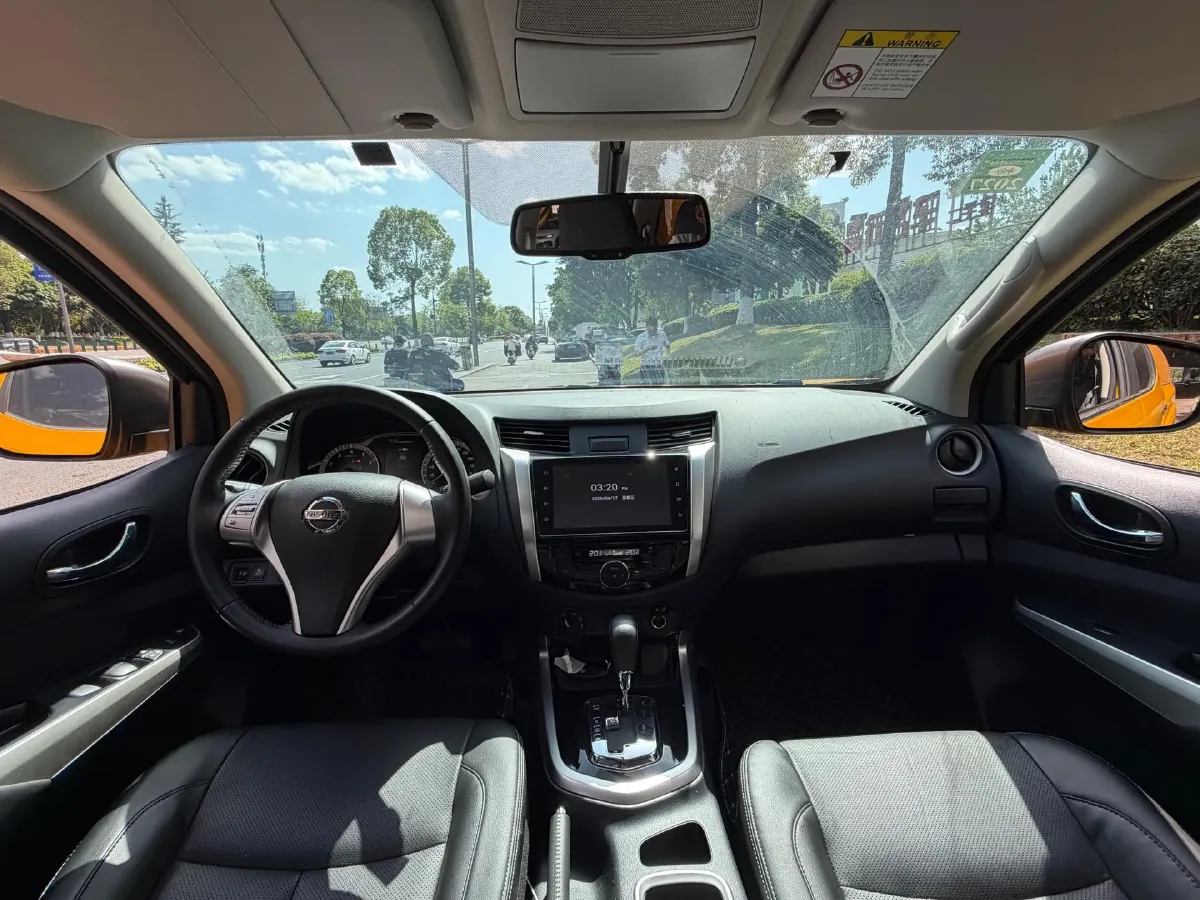 2023 Nissan Navara 2.5L 190HP L4 7AT,autocango,china used car exporter,china ev exporter,chinese used car exporter,chinese used ev exporter