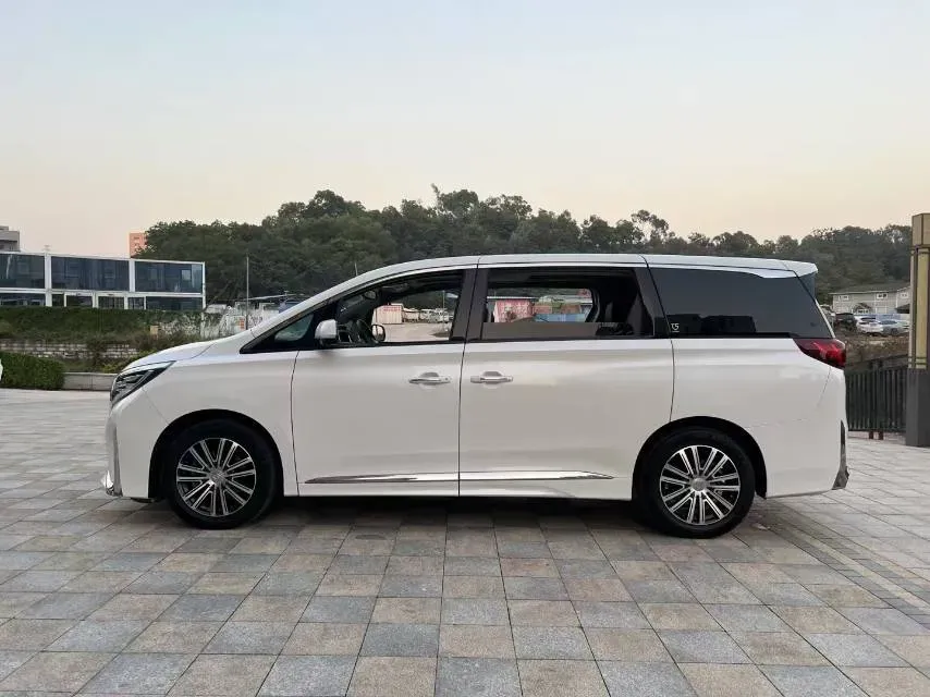 2021 GAC Trumpchi M8 2.0T 252HP L4 8AT,autocango,china used car exporter,china ev exporter,chinese used car exporter,chinese used ev exporter