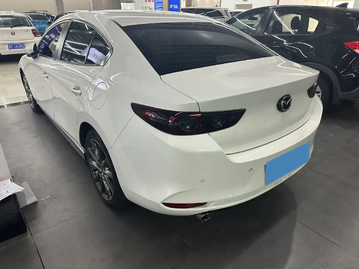 2022 Mazda 3 Axela 2.0L 158HP L4 6AT,autocango,china used car exporter,china ev exporter,chinese used car exporter,chinese used ev exporter